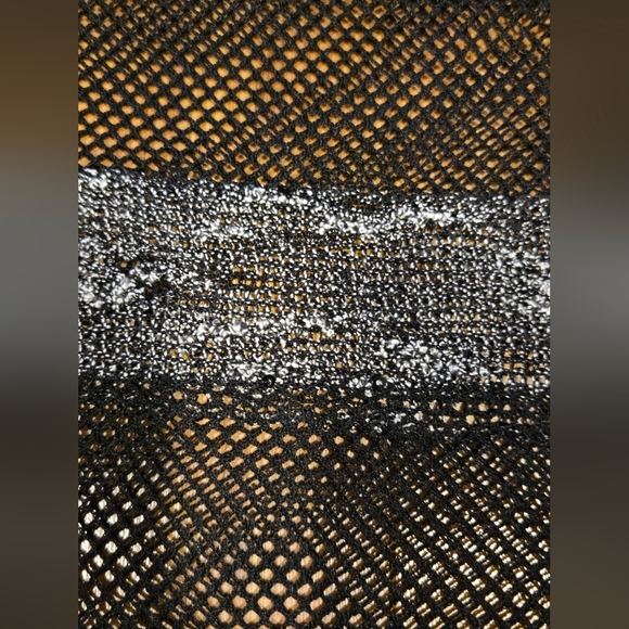 NWOT Guess Mesh Tank Top - Picture 7 of 8